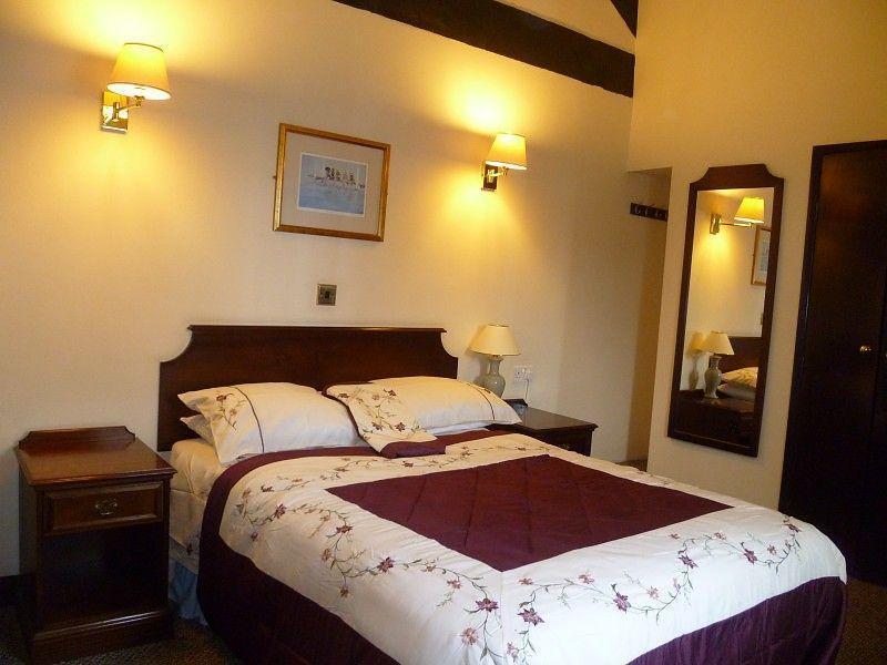The Wensum Lodge Hotel Fakenham Bagian luar foto
