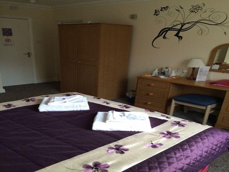 The Wensum Lodge Hotel Fakenham Bagian luar foto